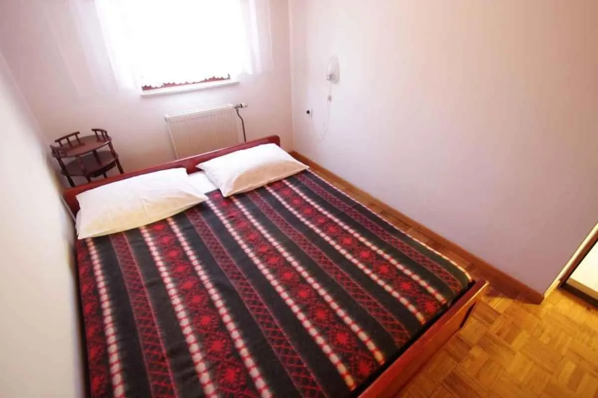 Apartment In Novi Vinodolski 15435
